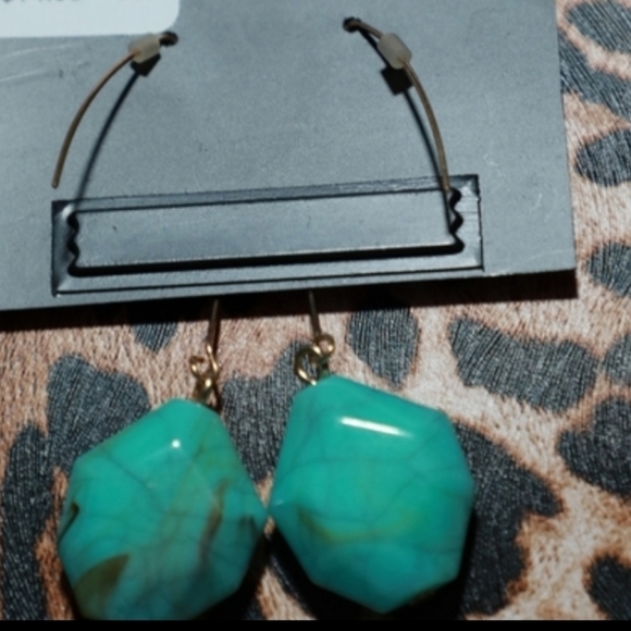 New York and Company Earrings - Picture 7 of 7